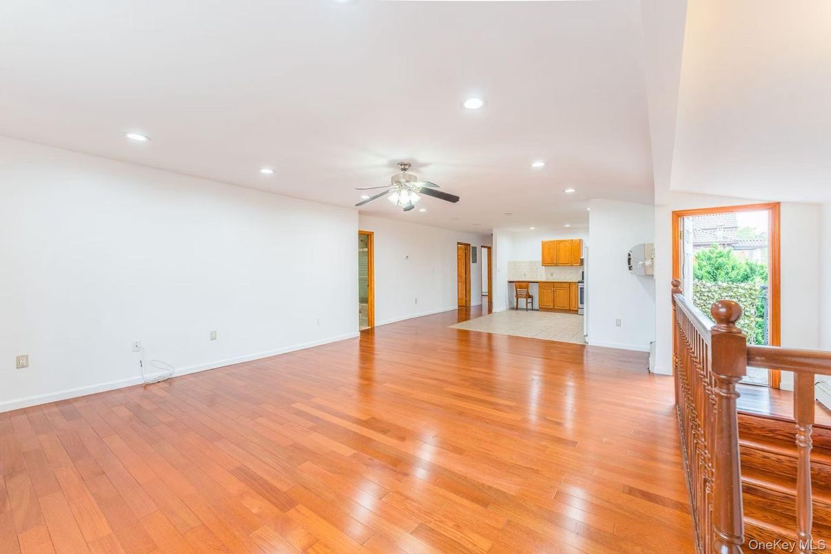 Empty room, Interior, Kitchen, Recessed Lighting, Wood Texture Flooring