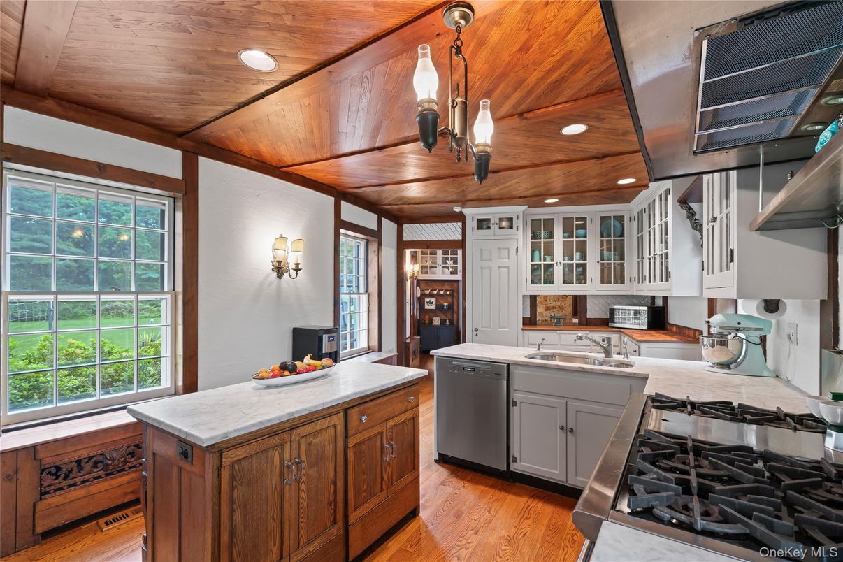 Interior, Kitchen, Pendant Lights, Recessed Lighting, Wooden Ceilings, Wood Texture Flooring