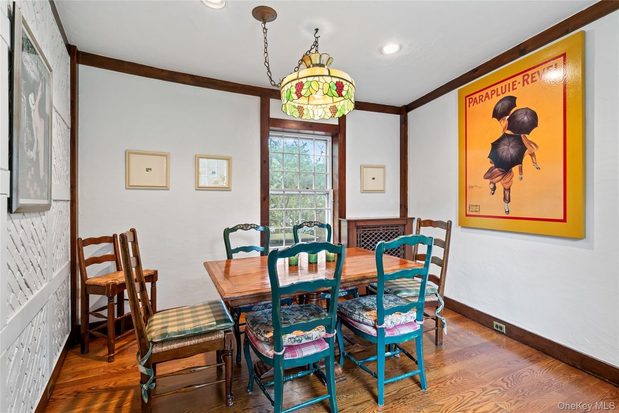 Dining room, Interior, Pendant Lights, Recessed Lighting, Wood Texture Flooring
