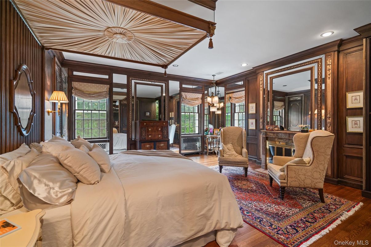 Bedroom, Chandelier, Interior, Recessed Lighting, Wood Texture Flooring