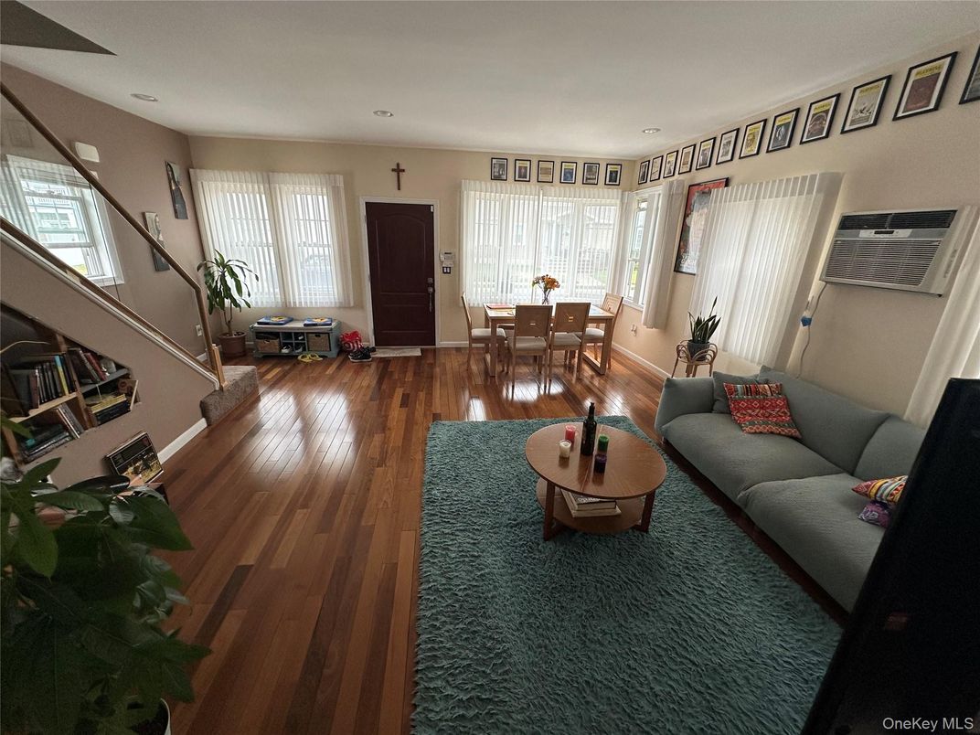 Dining room, Interior, Living room, Recessed Lighting, Wood Texture Flooring