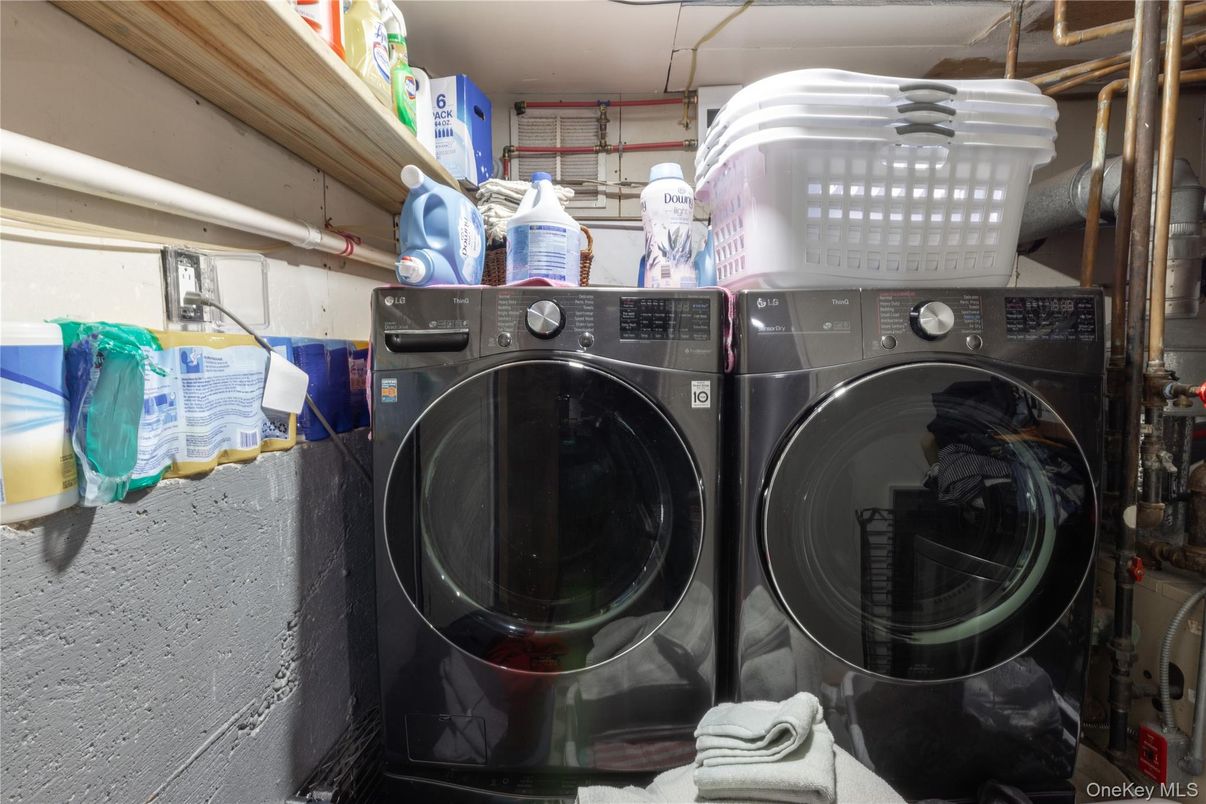 Interior, Utility Closets, Washer