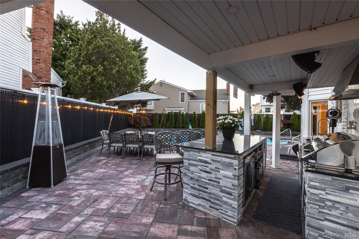 Exterior, Outdoor Kitchen