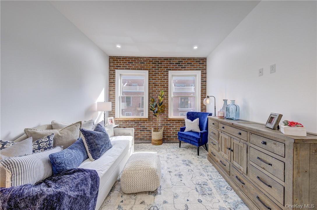 Interior, Living room, Recessed Lighting, Stone Walls