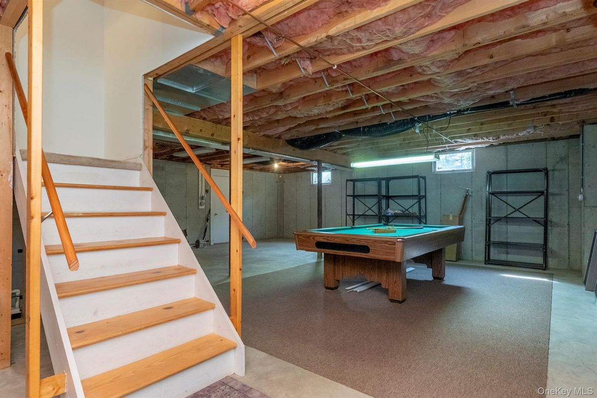 Billiard Table, Game Room, Interior