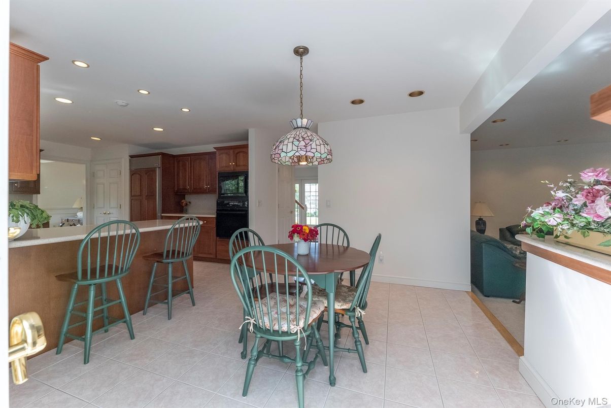Dining room, Interior, Kitchen, Pendant Lights, Recessed Lighting