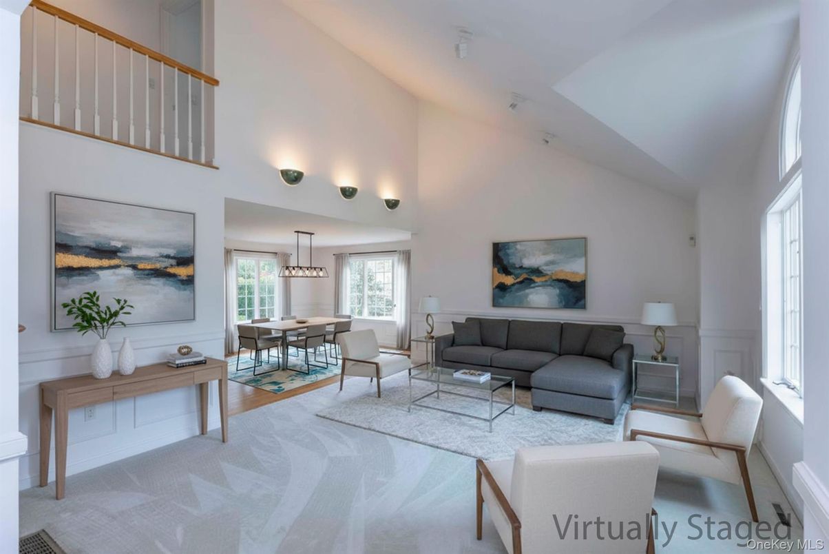 Chandelier, Dining room, Interior, Living room, Pendant Lights, Wood Texture Flooring