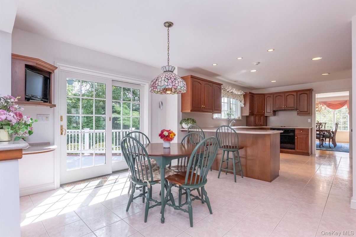 Dining room, Interior, Kitchen, Pendant Lights, Recessed Lighting