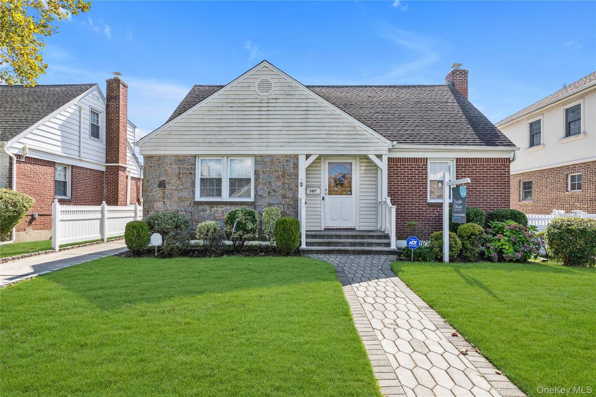 Exterior, Facade, Brick Facade, Cape Cod