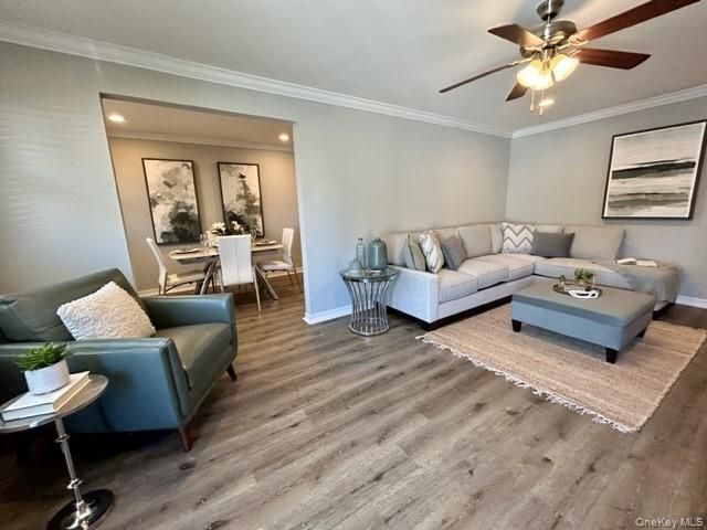 Dining room, Interior, Living room, Recessed Lighting, Wood Texture Flooring