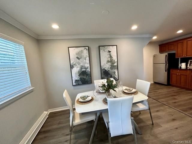 Dining room, Interior, Kitchen, Recessed Lighting, Wood Texture Flooring