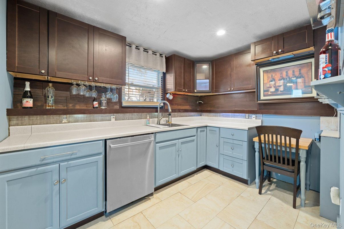 Interior, Kitchen, Recessed Lighting, Tile Countertops
