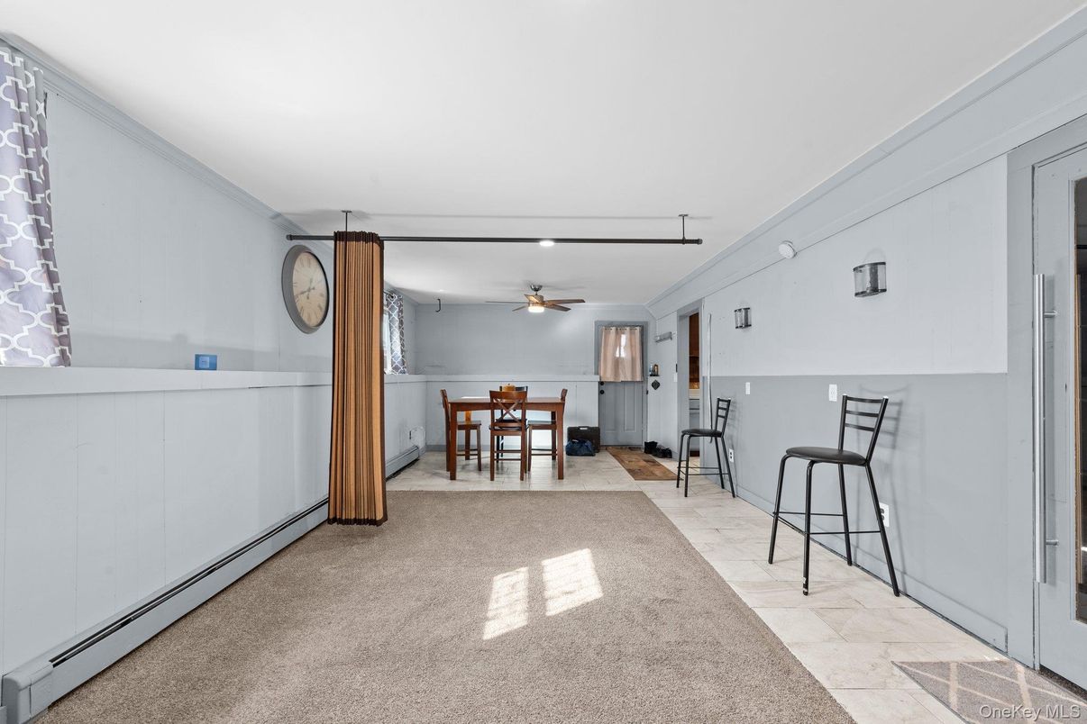 Dining room, Interior