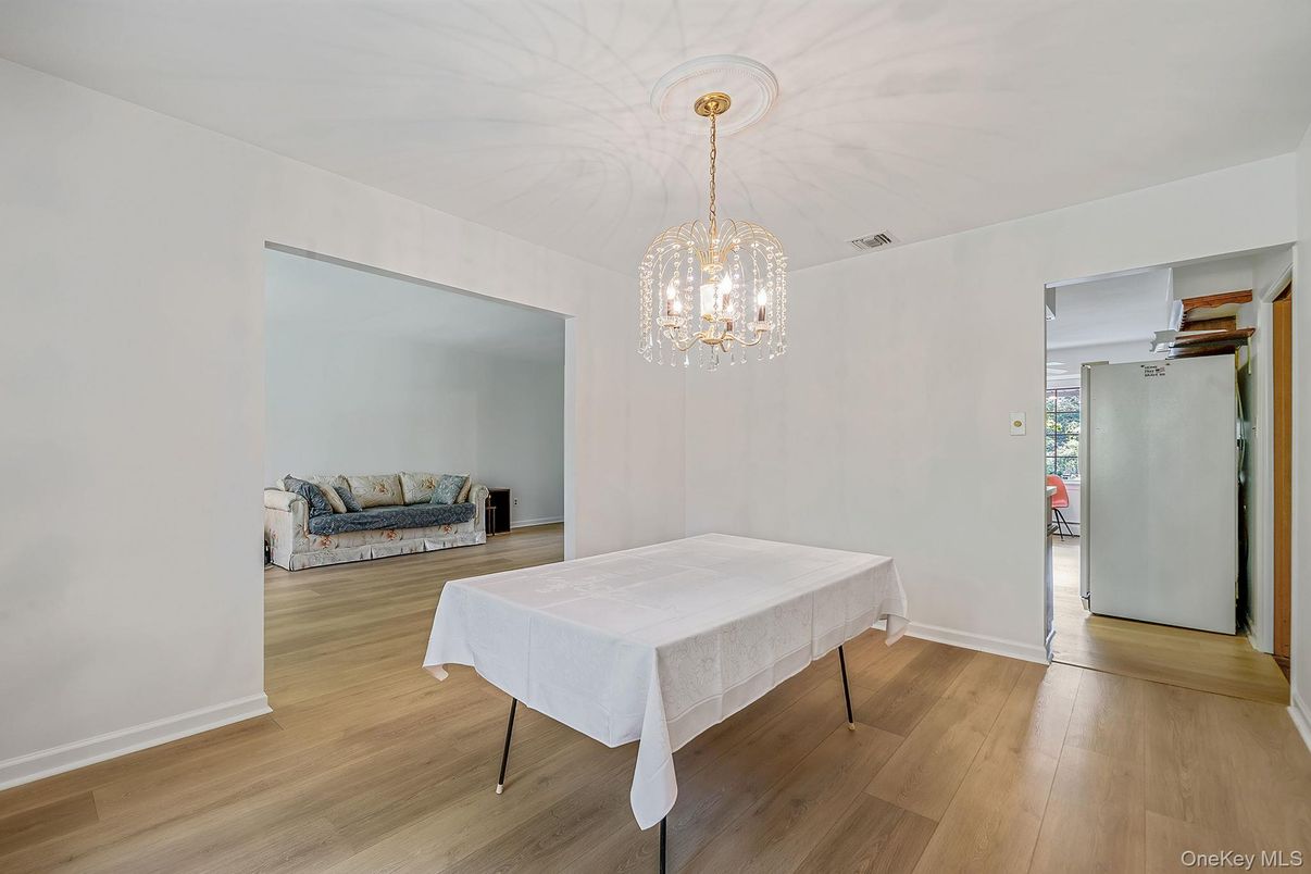 Chandelier, Interior, Wood Texture Flooring