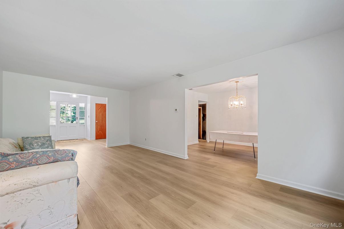 Chandelier, Interior, Wood Texture Flooring