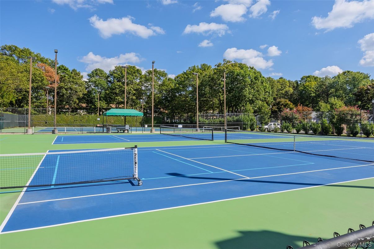 Exterior, Tennis Courts