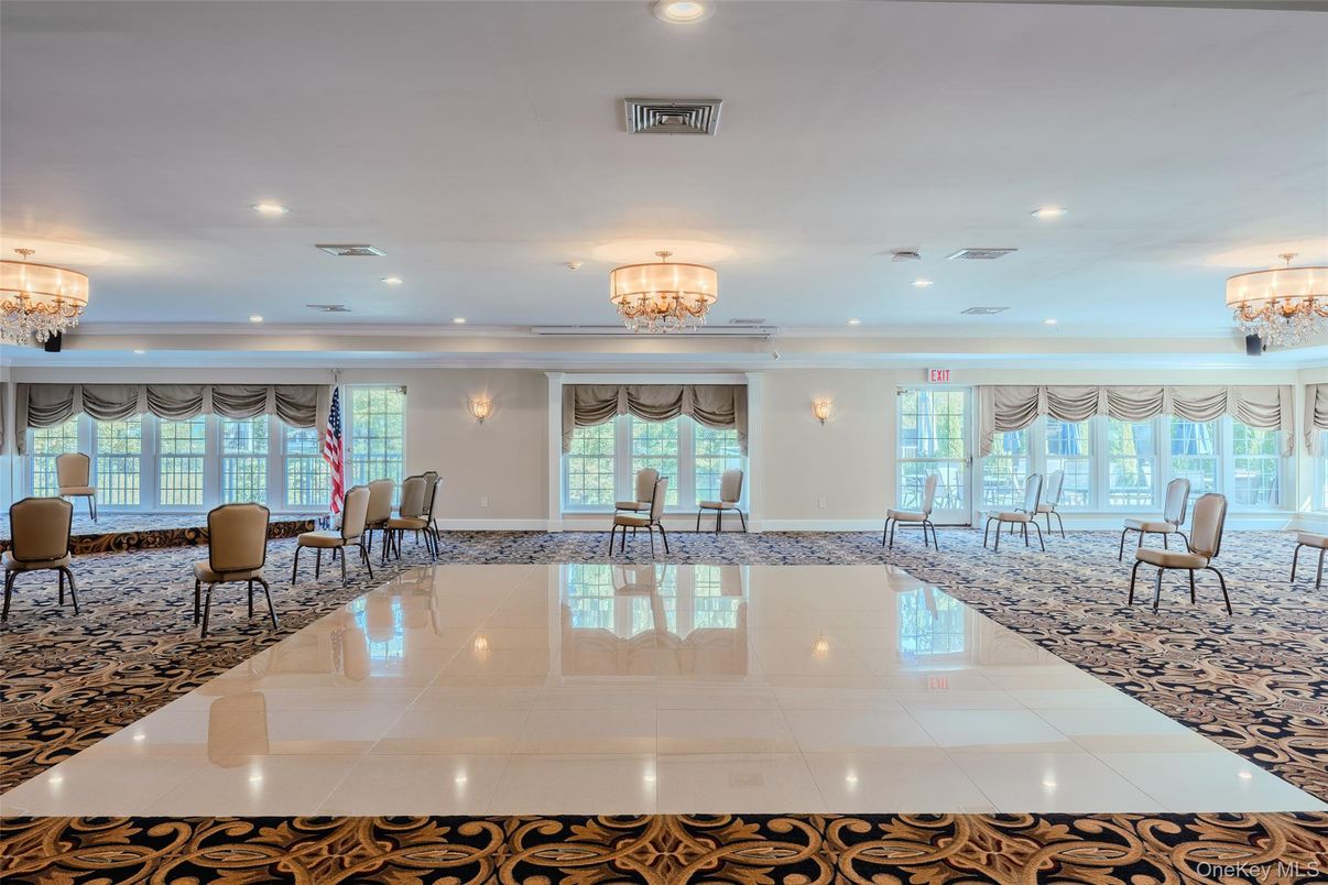 Chandelier, Dining room, Interior, Recessed Lighting