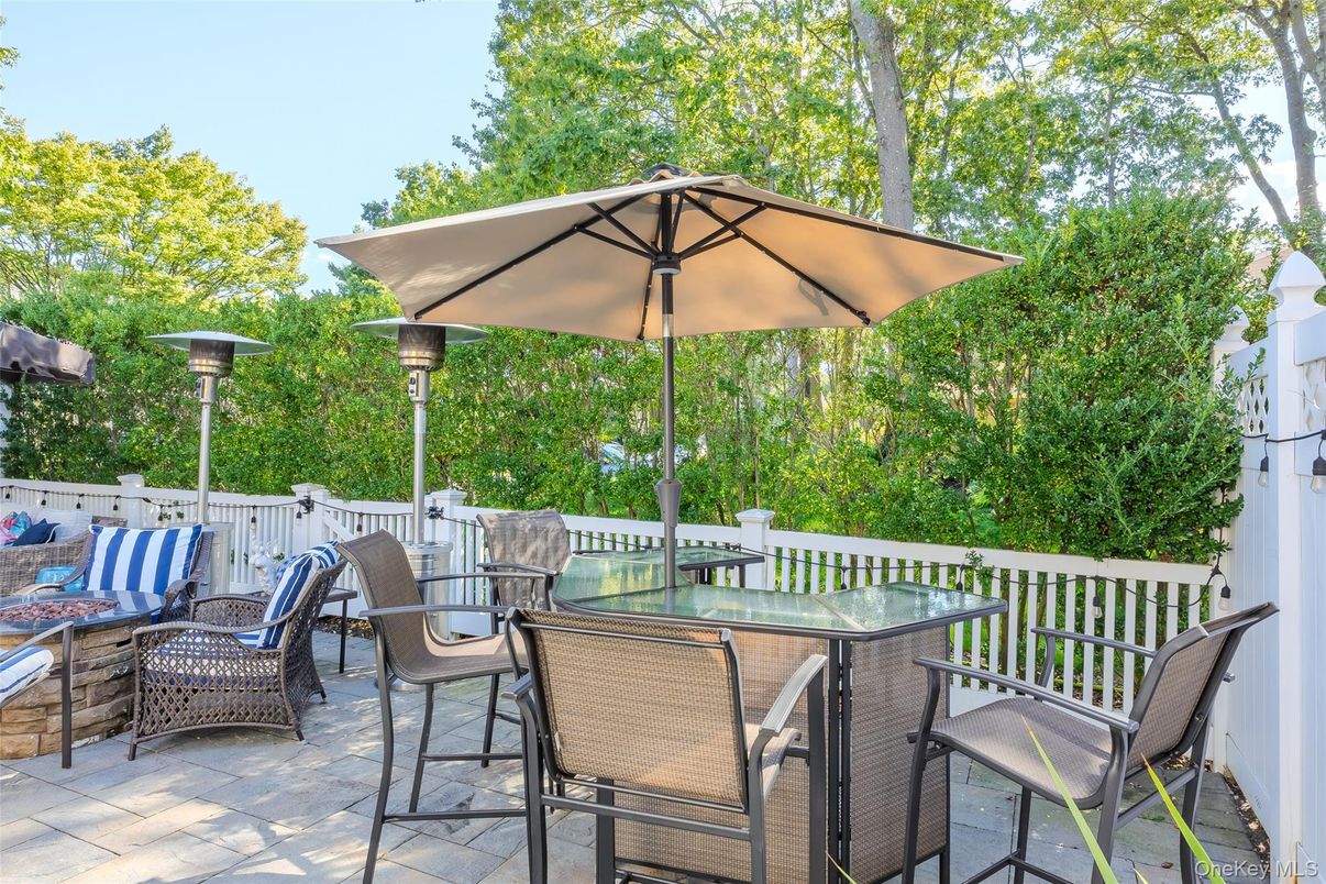 Exterior, Outdoor Kitchen