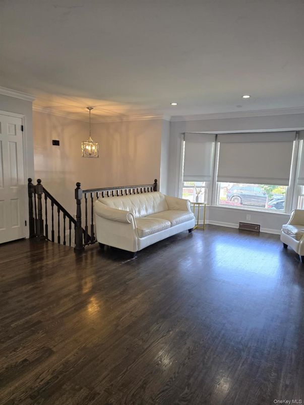 Interior, Pendant Lights, Recessed Lighting, Wood Texture Flooring