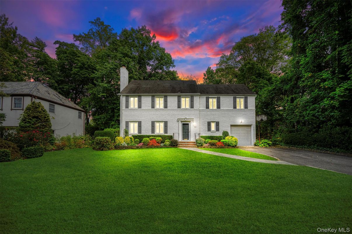 Attached, Backyard, Exterior, Facade, Georgian