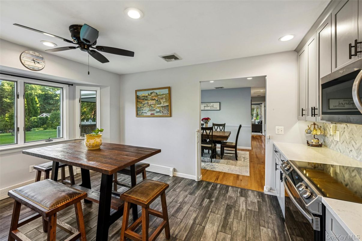 Dining room, Interior, Recessed Lighting, Wood Texture Flooring