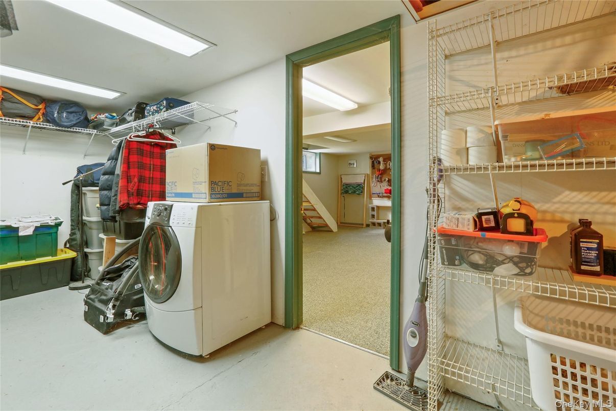 Interior, Utility Closets, Washer