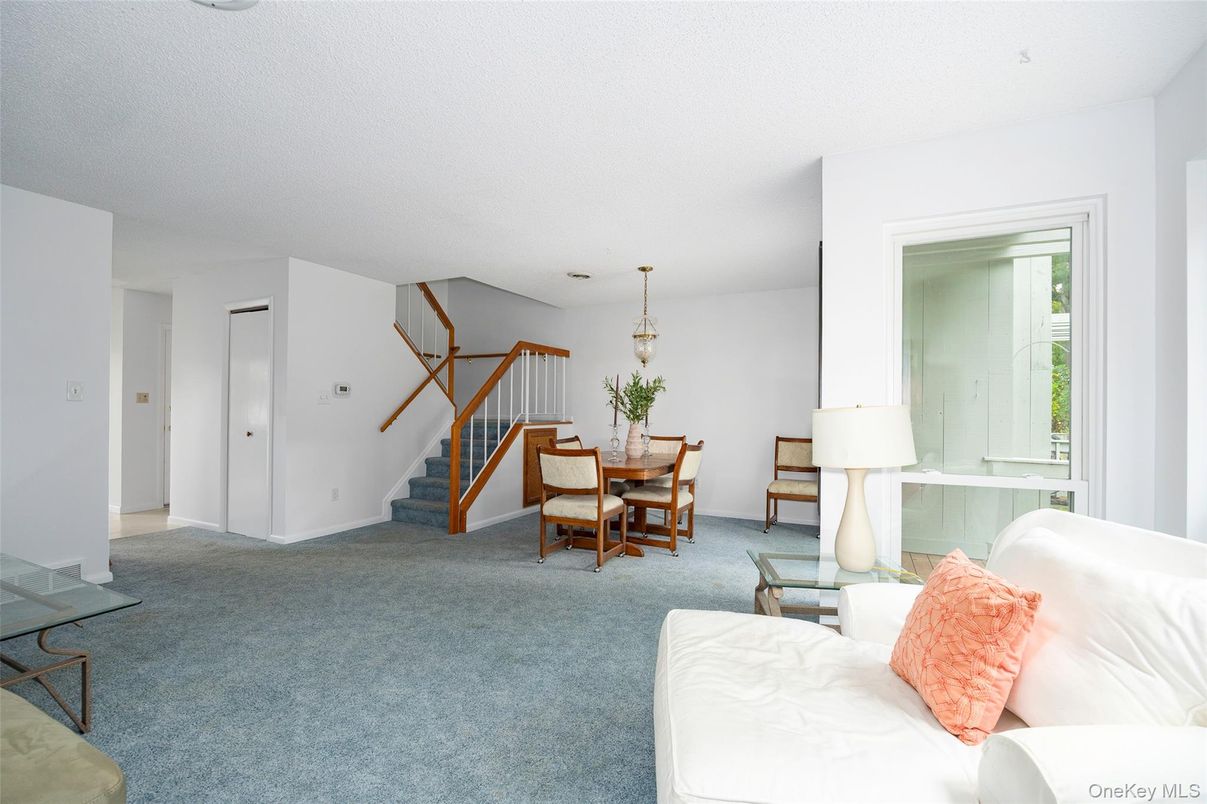 Dining room, Interior, Pendant Lights