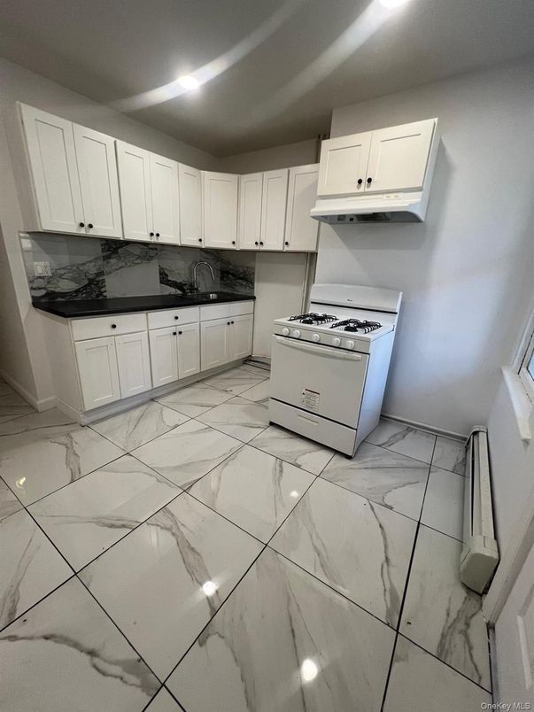 Interior, Kitchen, Marble, Recessed Lighting