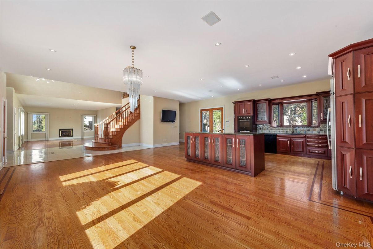 Chandelier, Interior, Kitchen, Recessed Lighting, Wood Texture Flooring