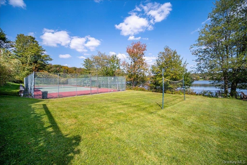 Exterior, Tennis Courts