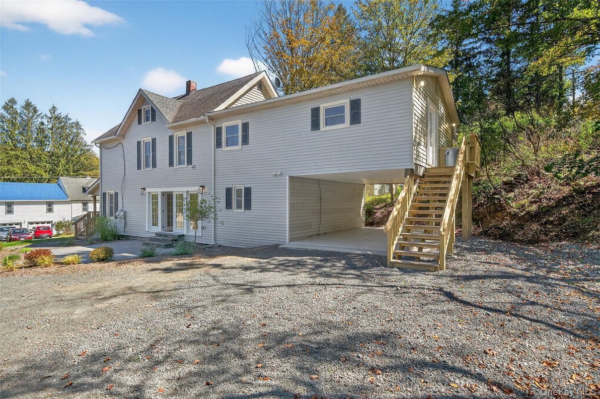 Attached, Exterior, Facade, Georgian