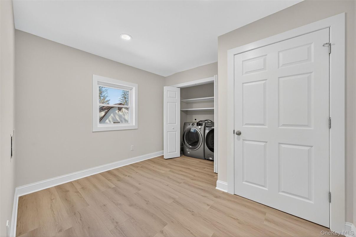 Interior, Recessed Lighting, Utility Closets, Washer, Wood Texture Flooring