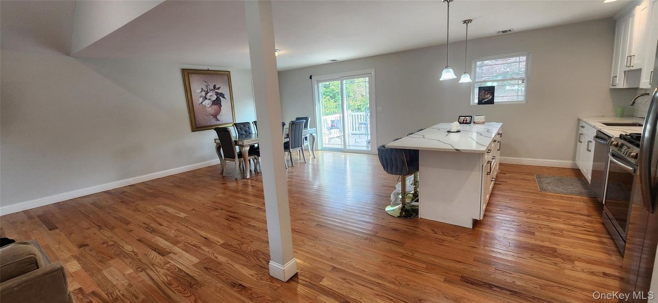 Dining room, Interior, Kitchen, Pendant Lights, Wood Texture Flooring