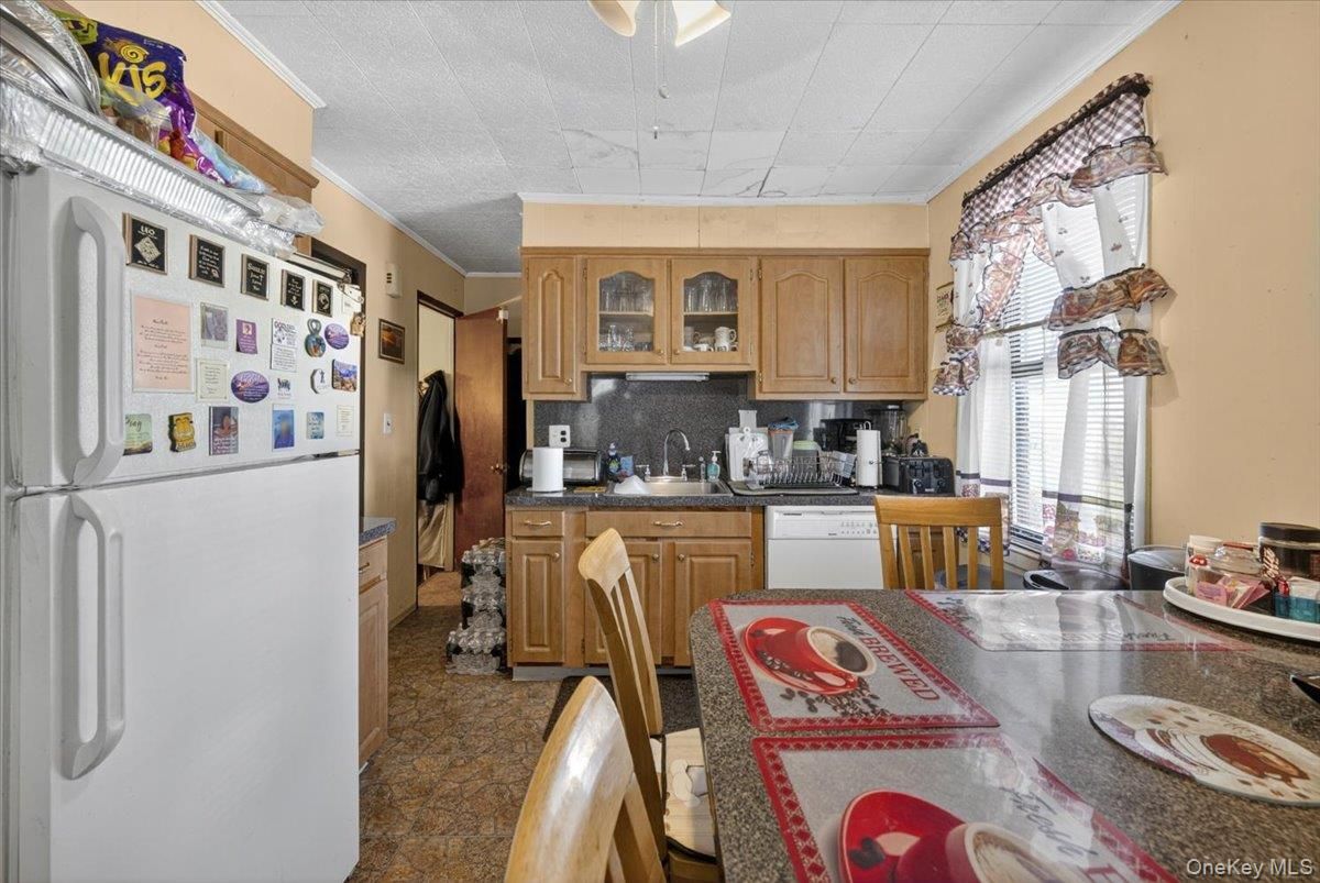 Dining room, Interior, Kitchen