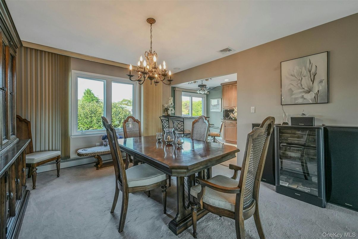 Chandelier, Dining room, Interior