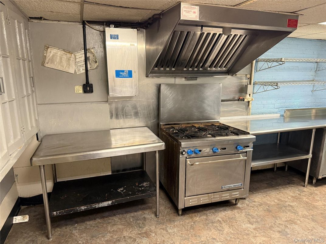 Interior, Kitchen, Stainless Steel Appliances