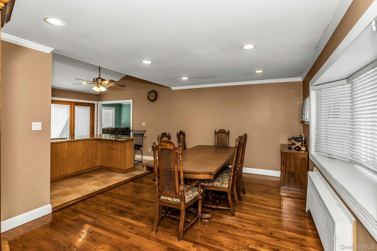 Dining room, Interior, Recessed Lighting, Wood Texture Flooring