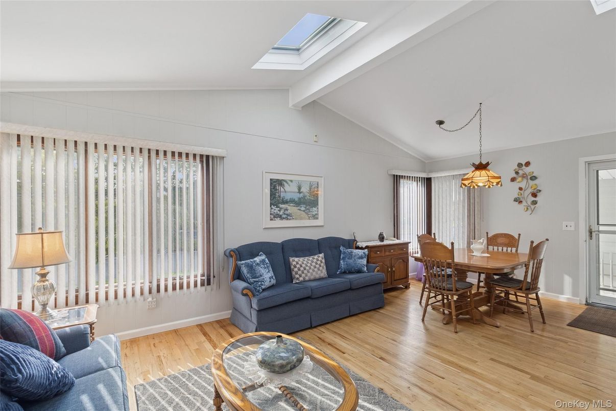Dining room, Interior, Living room, Pendant Lights, Wood Texture Flooring
