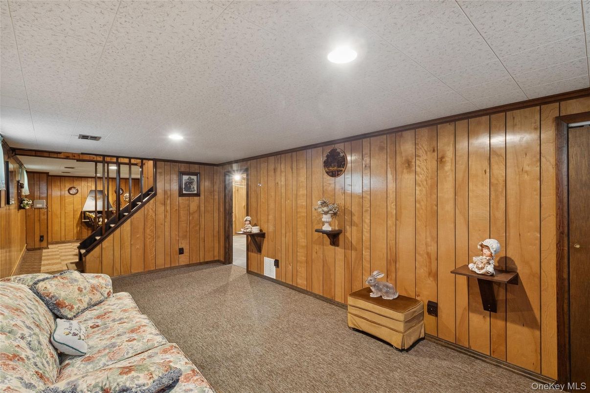 Interior, Recessed Lighting, Wooden Walls