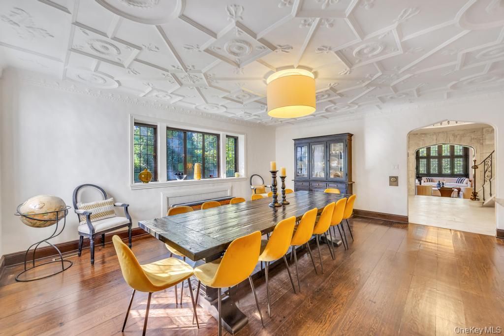 Dining room, Interior, Wood Texture Flooring