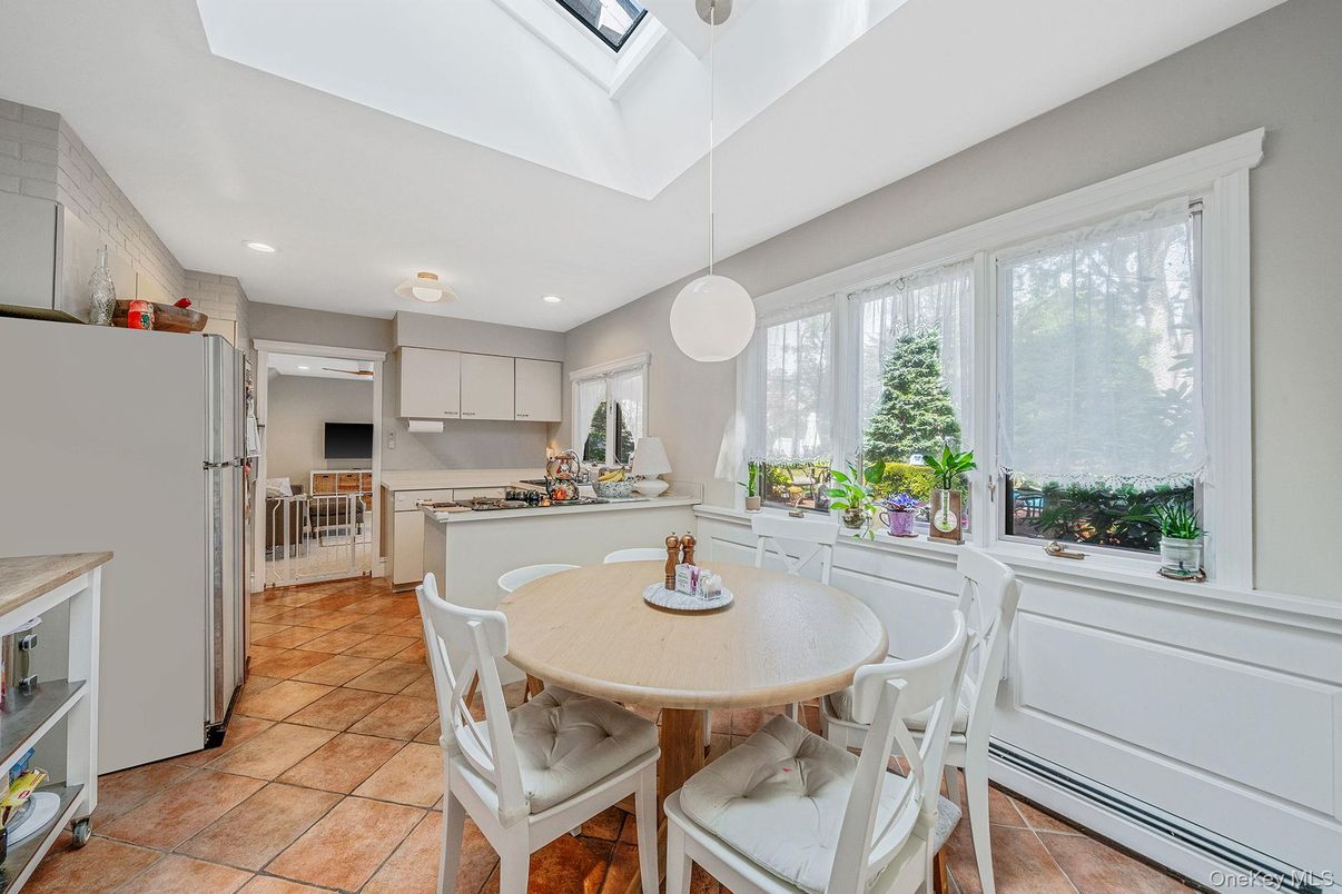 Dining room, Interior, Kitchen, Pendant Lights, Recessed Lighting