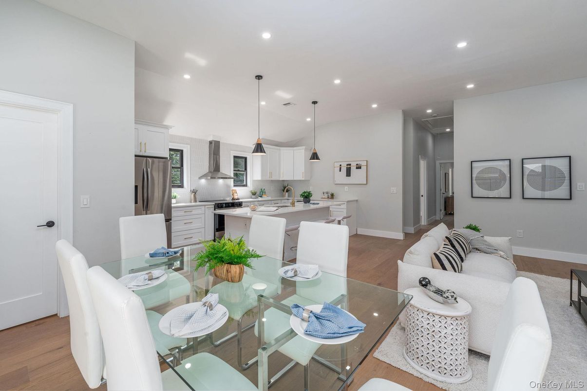 Dining room, Interior, Kitchen, Living room, Pendant Lights, Recessed Lighting, Stainless Steel Appliances, Wood Texture Flooring
