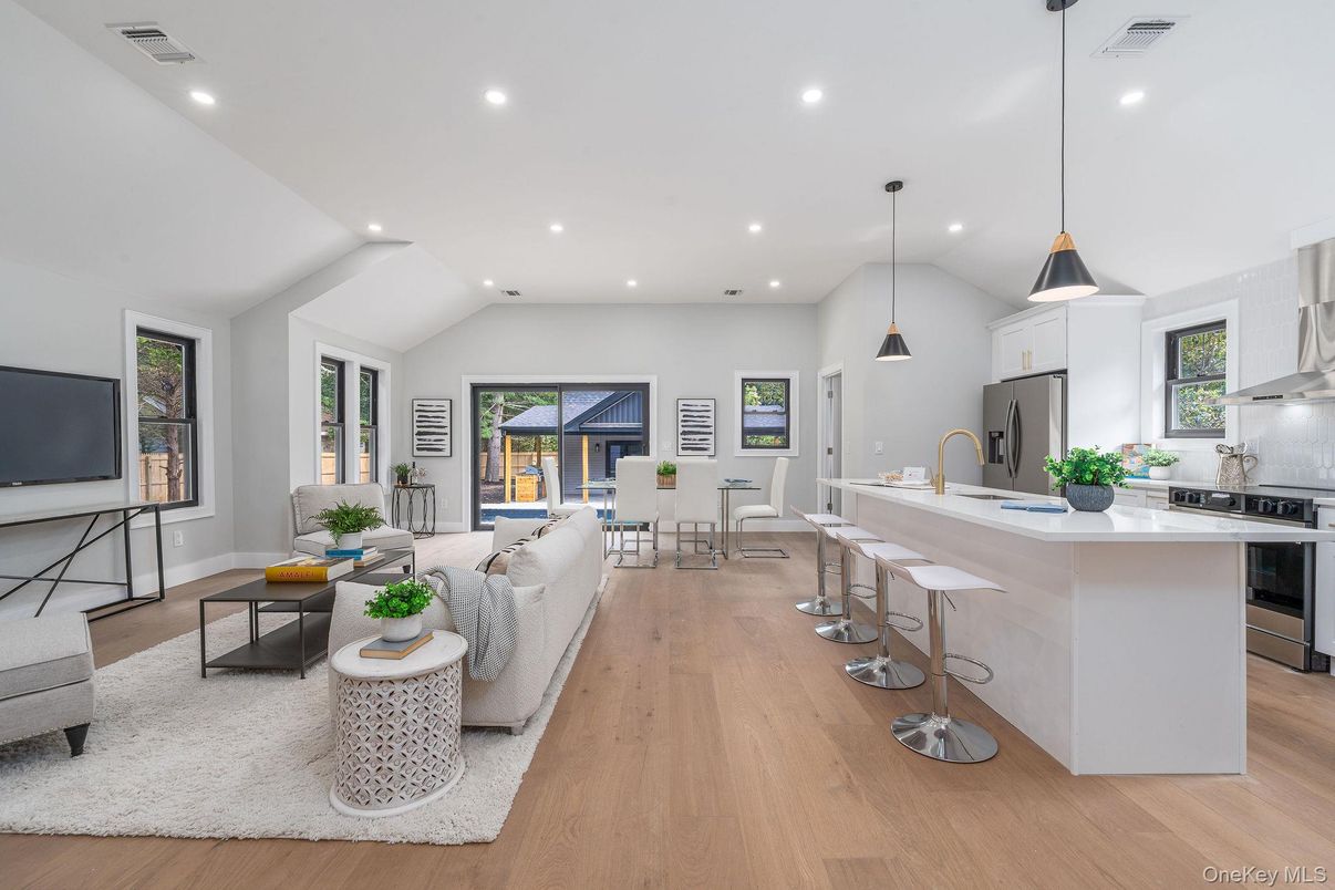 Dining room, Interior, Kitchen, Living room, Pendant Lights, Recessed Lighting, Wood Texture Flooring