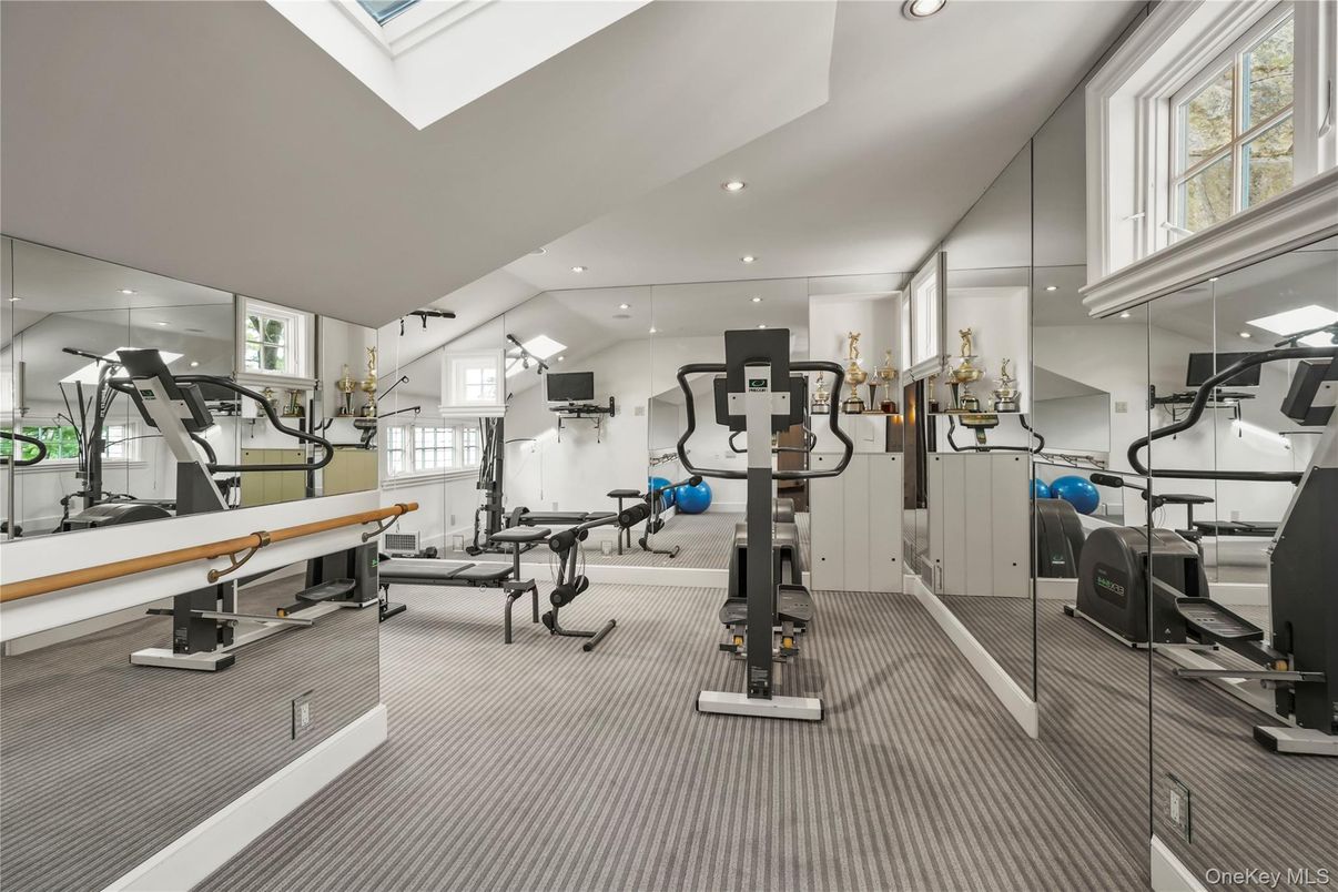 Fitness Equipment, Interior, Recessed Lighting