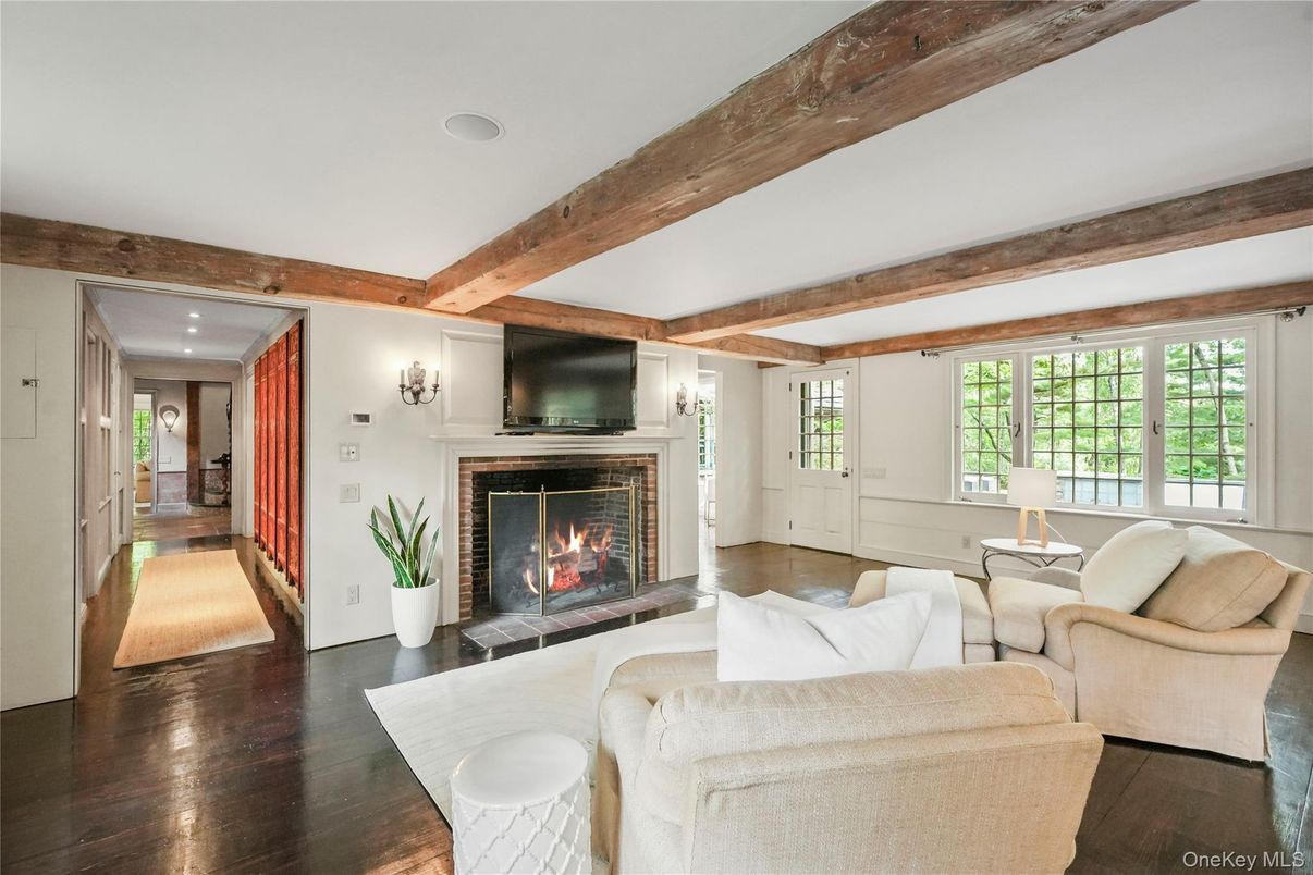 Fireplace, Interior, Living room, Recessed Lighting, Wooden Beams, Wood Texture Flooring