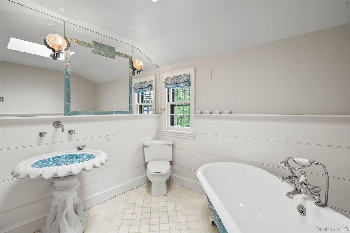 Bathroom, Free Standing Baths, Interior