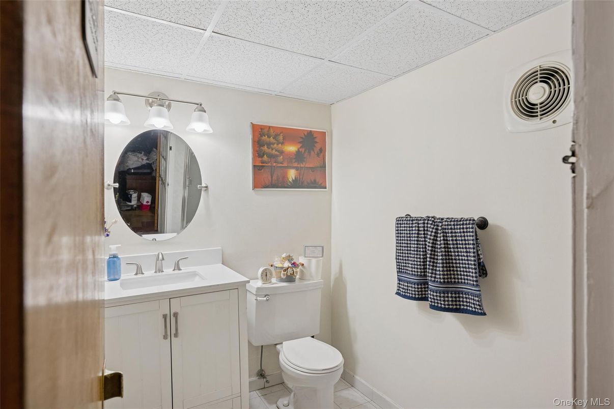 Bathroom, Interior