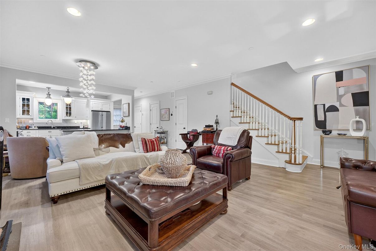 Interior, Kitchen, Living room, Pendant Lights, Recessed Lighting, Stainless Steel Appliances, Wood Texture Flooring