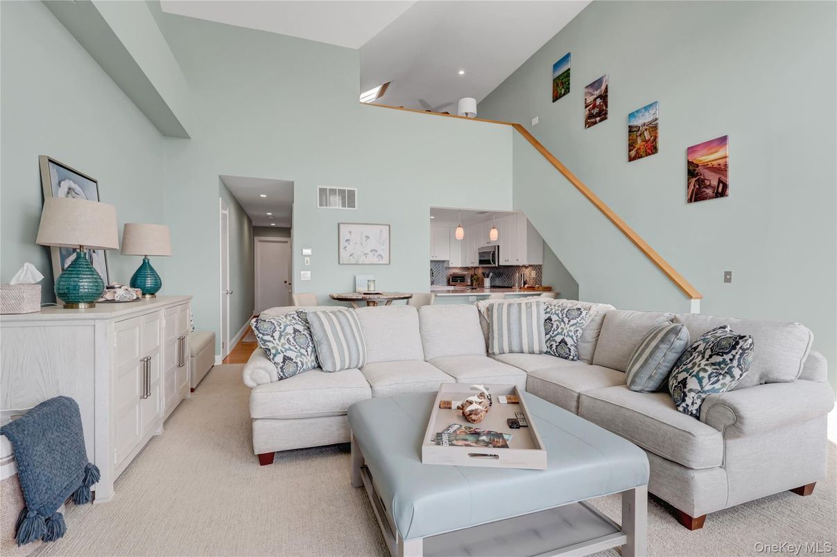 Dining room, Interior, Living room, Recessed Lighting
