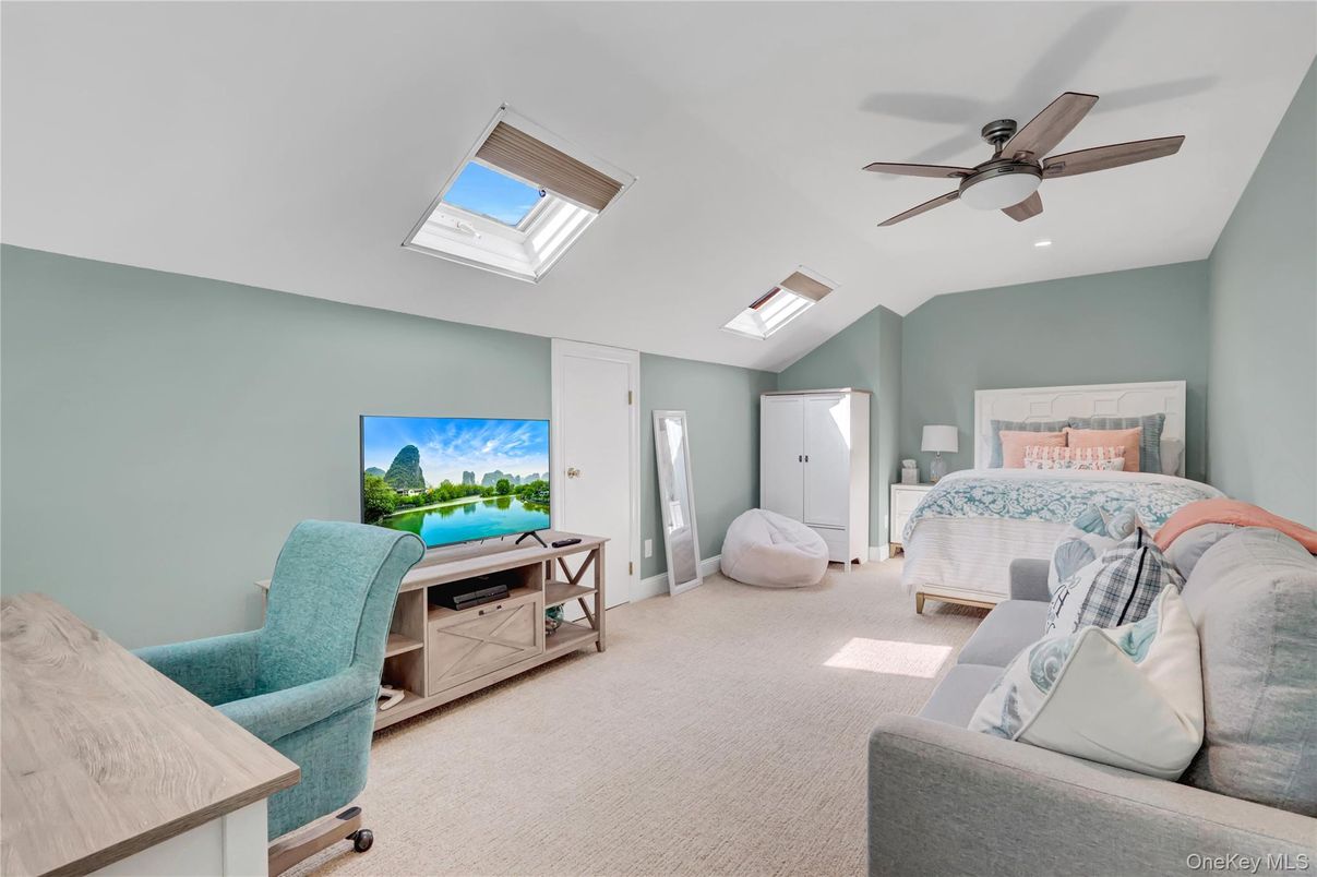 Bedroom, Interior, Recessed Lighting